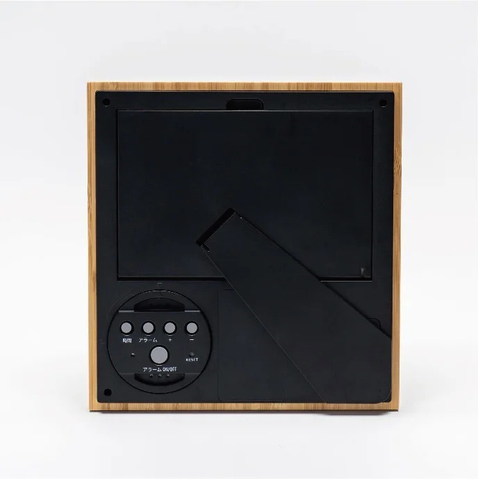 竹のフォトフレームクロック 4