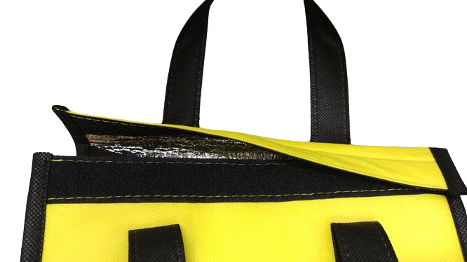 端までしっかり閉じられます 600mlボトルが6本入る保冷温バッグ 2