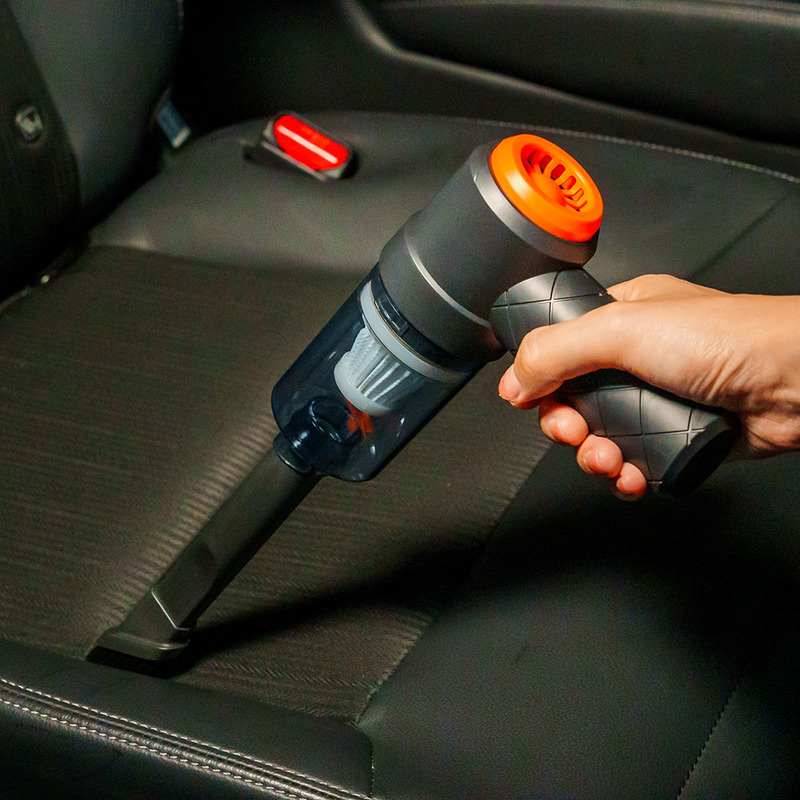 ノズル付属 ミニクリーナー(充電式) 2